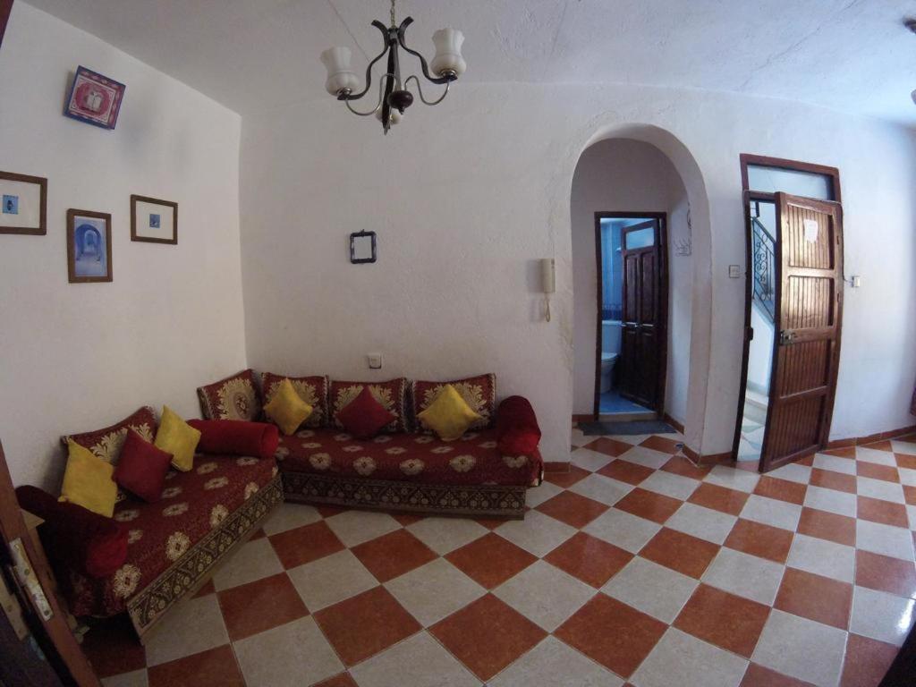 Private Apartment Near To The Medina Chefchaouen Bagian luar foto